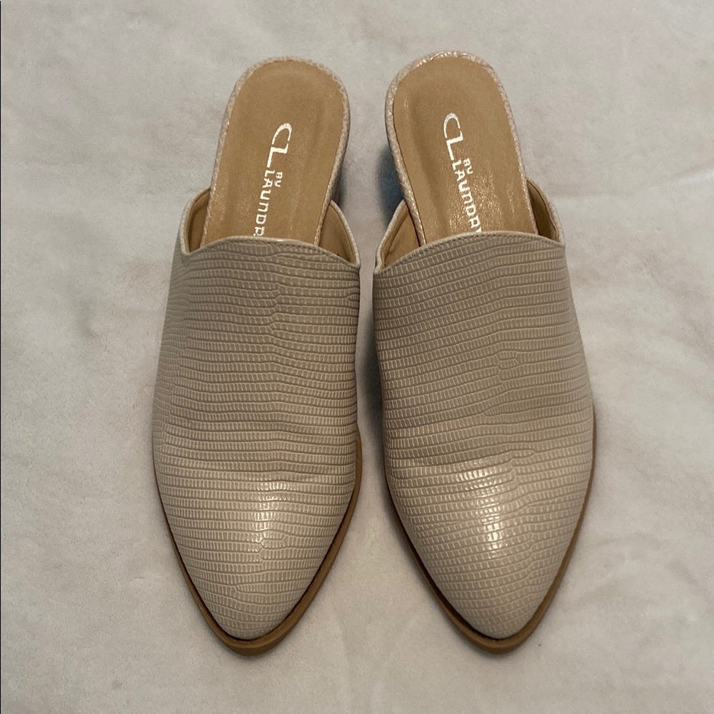 CL by Laundry Women's Textured Cream Mules
